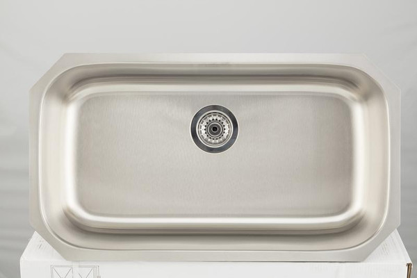Csa Approved Chrome Kitchen Sink With Stainless Steel Finish & 18 Gauge (AI-27714)