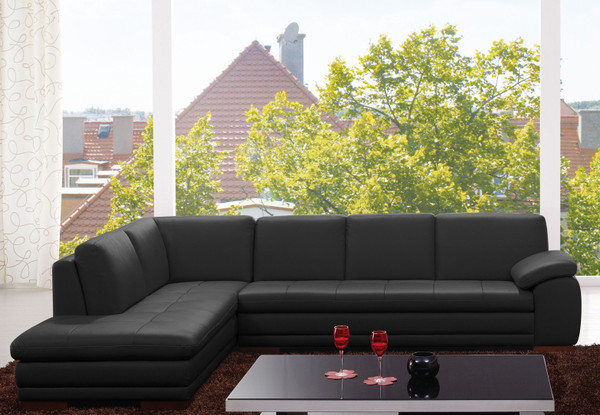 625 Italian Leather Black Left Hand Facing Sectional