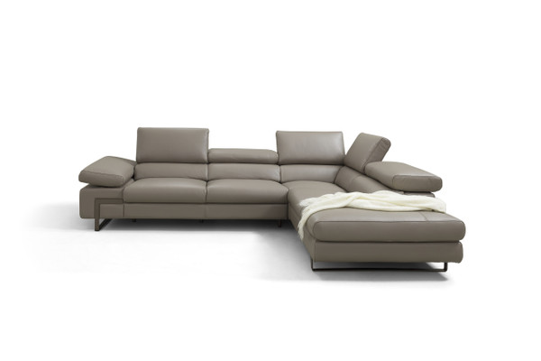 I716 Right Hand Facing Chaise In Grey