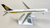 WB-757-2-001 |Blue Box 1:200 | Boeing 757-200 Singapore Airlines 9V-SGM