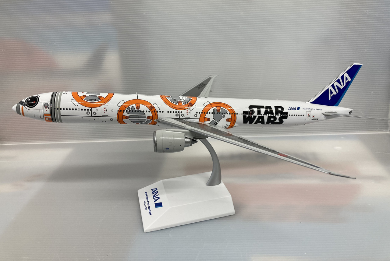 EW277W007 | JC Wings 1:200 | Boeing 777-300ER ANA JA789A (with 