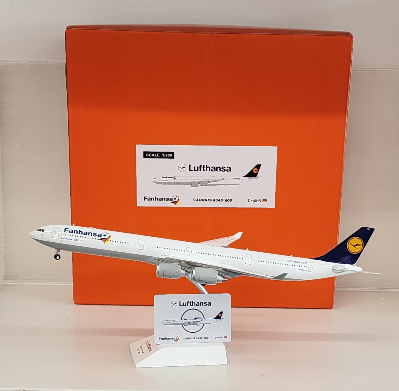 EW2346005 | JC Wings 1:200 | Airbus A340-600 Lufthansa D-AIHN 