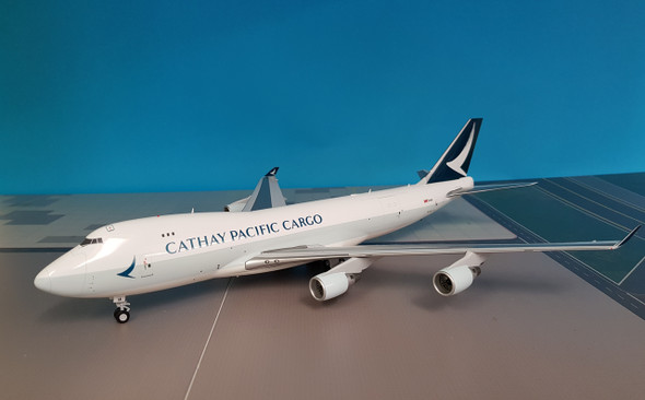 XX2484 | JC Wings 1:200 | Boeing 747-400F Cathay Pacific Cargo B-LIA (with stand)