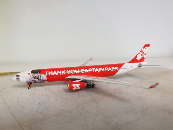 PH11245 | Phoenix 1:400 | Airbus A330-300 AirAsia X HS-XTC, 'Captain Park'