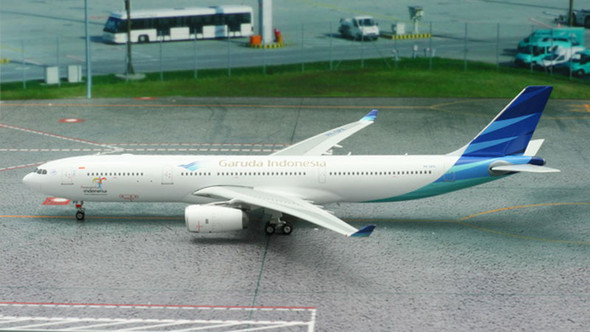 PH11248 | Phoenix 1:400 | Airbus A330-300 Garuda Indonesia PK-GPX