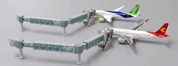 LH4135 | JC Wings 1:400 | Airport Accessories - Air Passenger Bridge for narrow body aircraft