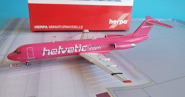 559966 | Herpa Wings 1:200 1:200 | Fokker 100 Helvetic Airways HB-JVC (die-cast with stand) | is due: September / October 2019