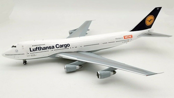 JF-747-2-022 | JFox Models 1:200 | Boeing 747-230B SF Lufthansa D-ABZA (with stand)