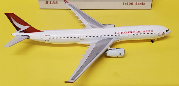 PH04359 | Phoenix 1:400 | Airbus A330-300 CD Airbus B-LLA