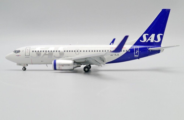 XX20107A | JC Wings 1:200 | Boeing 737-700 Scandinavian Airlines SE-RJX (Flap Down)