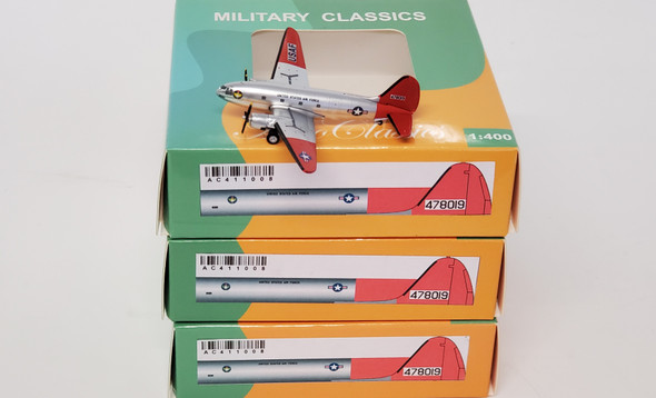 AC411008 | Aero Classics 1:400 | C-46 Commando USAF 47-8019
