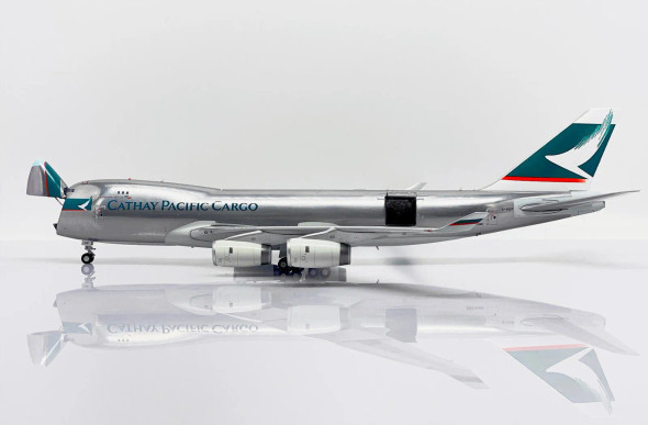 SA2003C | JC Wings 1:200 | Boeing 747-400F Cathay Pacific Cargo Silver Bullet Interactive Series Reg: B-HUP With Stand