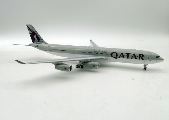 IF343QR0322 | InFlight200 1:200 | Airbus A340-313 Qatar Amiri Flight A7-AAH with stand