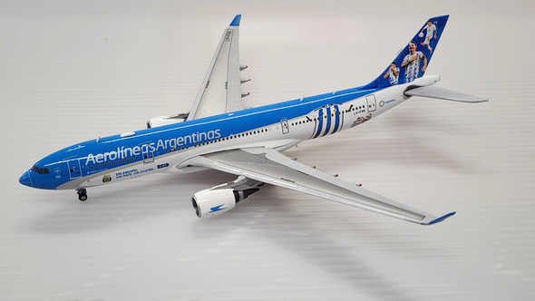 SA4019 | JC Wings 1:400 | Airbus A330-200 Aerolíneas Argentinas Argentina Football Livery Reg: LV-FVH