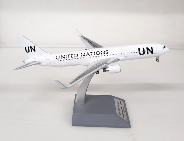 IF763-UN-ALJ | InFlight200 1:200 | 767-300 UNITED NATIONS ET-ALJ with stand