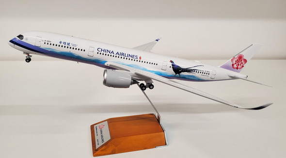 LH2010 | JC Wings 1:200 | Airbus A350-900 China Airlines, 'Peacock' (with stand) |