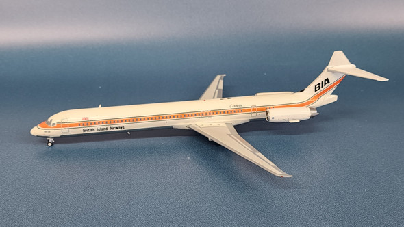 LH2322 | JC Wings 1:200 | McDonnell Douglas MD-83 British Island Airways G-BNSA (with stand)