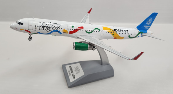 IF321W1023 | InFlight200 1:200 | Airbus A321 WIZZ HA-LXJ (with stand)