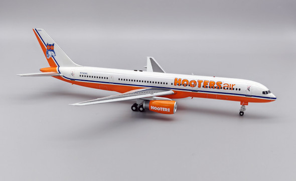 B-752-H1 | InFlight200 1:200 | Boeing 757-2G5 Hooters Air N750WL (with stand) | is due: October 2023