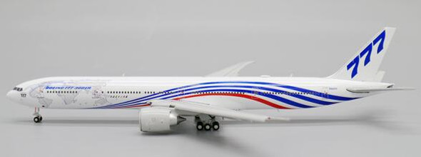 XX4973A | JC Wings 1:400 | Boeing 777-300(ER) Boeing House col (flaps down) N5017V | is due: December 2023