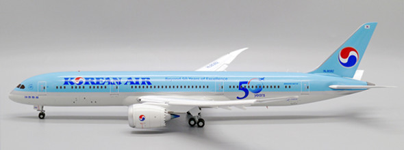 EW2789011A | JC Wings 1:200 | Boeing 787-9 Dreamliner Korean Air Beyond 50 Years of Excellence Reg: HL8082 Flaps Down