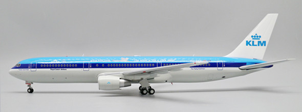 XX20138 | JC Wings 1:200 | Boeing 767-300ER KLM Royal Dutch Airlines The world is just a click away Reg: PH-BZF | is due: January 2024