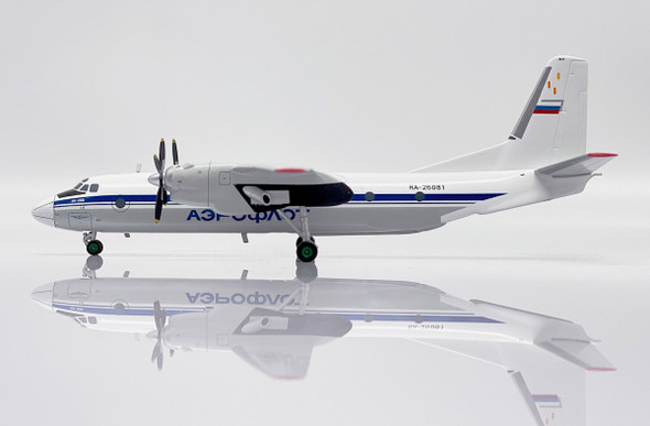 A2039 | Aviaboss 1:200 | Antonov AN-26 Aeroflot RA-26081 | is due: February 2024