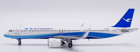 LH4337 | JC Wings 1:400 | Airbus A321NEO Xiamen Airlines Reg: B-32E5 | is due: April 2024