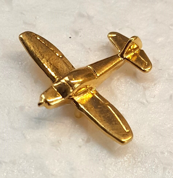 CL080 | Clivedon Collection Pin Badges | MUDRY CAP 10 22ct Gold plated pin badge