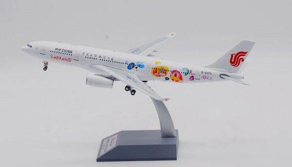 KJ-A332-098 | InFlight200 1:200 | Airbus A330-243 Air China B-6071 | is due June 2024