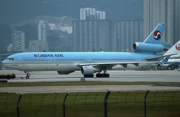 PH04591 | Phoenix 1:400 | McDonnell Douglas MD-11 Korean Air HL7373 | is due June 2024