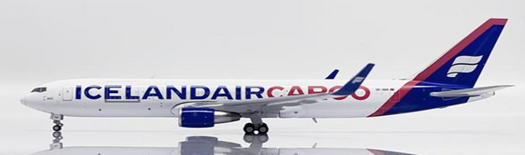 XX40176 | JC Wings 1:400 | Boeing 767-300ER(BCF) Icelandair Cargo Reg: TF-ISH | is due July 2024