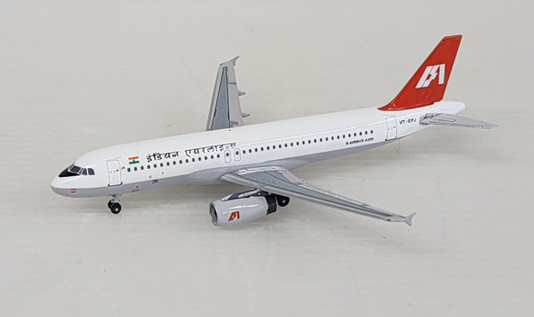 AC411317 | Aero Classics 1:400 | Airbus A320 Indian Airlines VT-EPJ