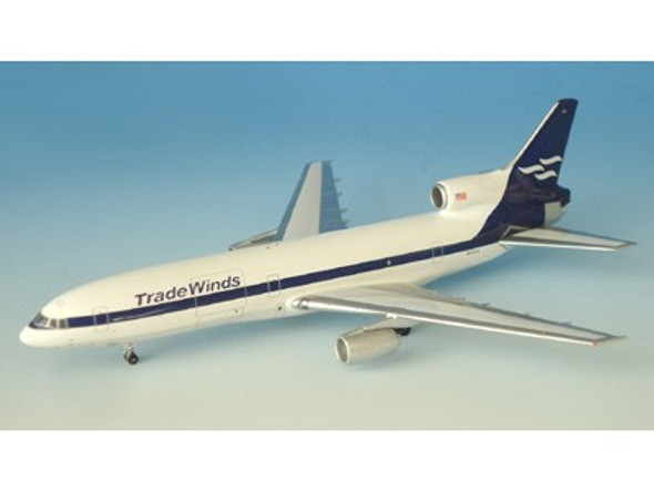 AV4112008 | Aviation 400 1:400 | Lockheed L-1011 Tristar Tradewinds N311EA