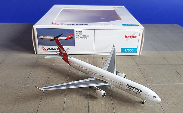 523530 | Herpa Wings 1:500 | Airbus A330-300 Qantas VH-QPG