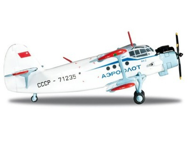 556101 | Herpa Wings 1:200 | Antonov An-2 Aeroflot CCCP-71235 (1970s colours)