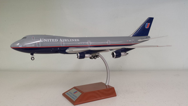JF-747-1-001 | JFox Models 1:200 | Boeing 747-100 United Airlines N4716U (with stand