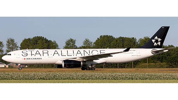 XX4891 | JC Wings 1:400 | Airbus A330-300 Air Canada C-GEGI, 'Star Alliance' (with stand) | is due: December 2020