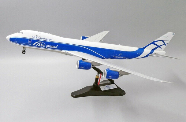 XX2290 | JC Wings 1:200 | Boeing 747-8F Air Bridge Cargo VP-BBL Pharma (with stand)