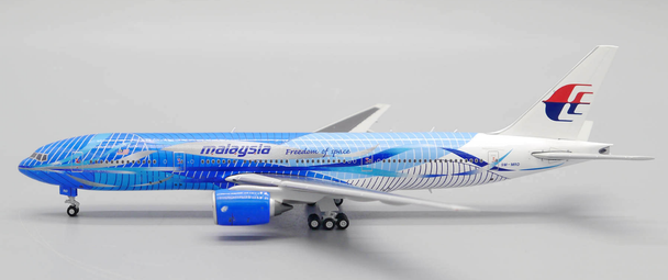 XX4485 | JC Wings 1:400 | Boeing 777-200ER Malaysian 'Freedom of space' | is due: November 2021