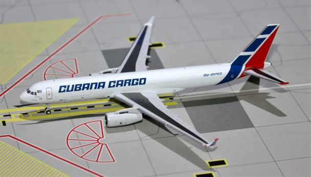 PM202117 | Panda Models 1:400 | Tupolev TU-204-100CE Cubana CU-C1703