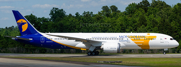 LH4297A | JC Wings 1:400 |  Boeing 787-9 MIAT Mongolian Airlines JU-1789 'flaps down' with antenna | is due: July 2022