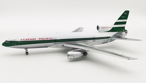 WB-L1011-015 | Blue Box 1:200 | L-1011 Cathay Pacific with stand VR-HHY