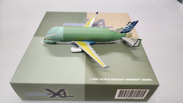 LH4142 | JC Wings 1:400 | Airbus A330-700L Airbus Transport International Bare Metal Reg: F-WBXL