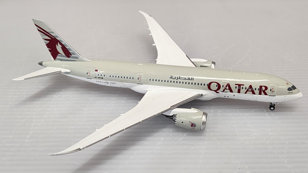 NG59008 | NG Models 1:400 | Boeing 787-8 Qatar Airways A7-BCM