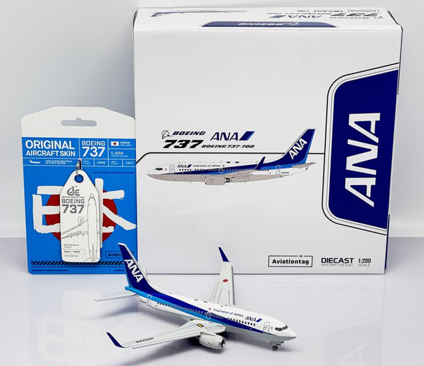 SA2023A | JC Wings 1:200 | Boeing 737-700 All Nippon Airways Flaps Down Reg: JA02AN With Stand + Aviationtag | is due: July-2023