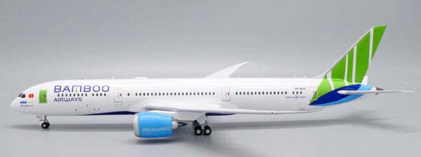 XX20009 | JC Wings 1:200 | Boeing 787-9 Bamboo Airlines VN-A829