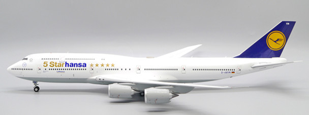 EW2748005 | JC Wings 1:200 | 1/200 Lufthansa Boeing 747-8 '5 Starhansa' D-ABYM with stand | is due: October 2023