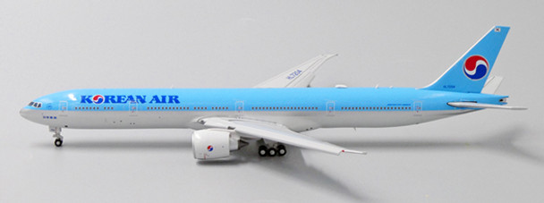 EW477W005 | JC Wings 1:400 | Boeing 777-300ER Korean Air Reg: HL7204 | is due: November 2023