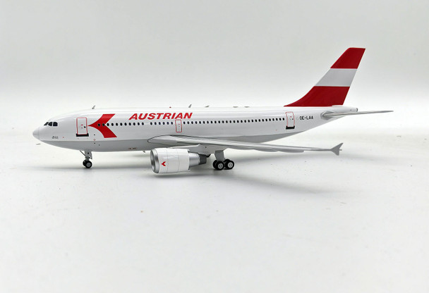IF310OE0823 | InFlight200 1:200 | Airbus A310-324ET Austrian Airlines OE-LAA With Stand